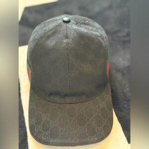 Stylish Black Gucci Cap